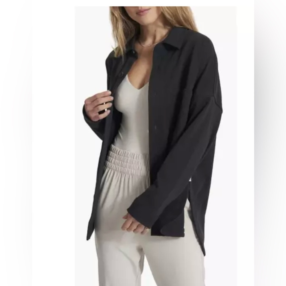 Vuori Mackenzie button up shirt